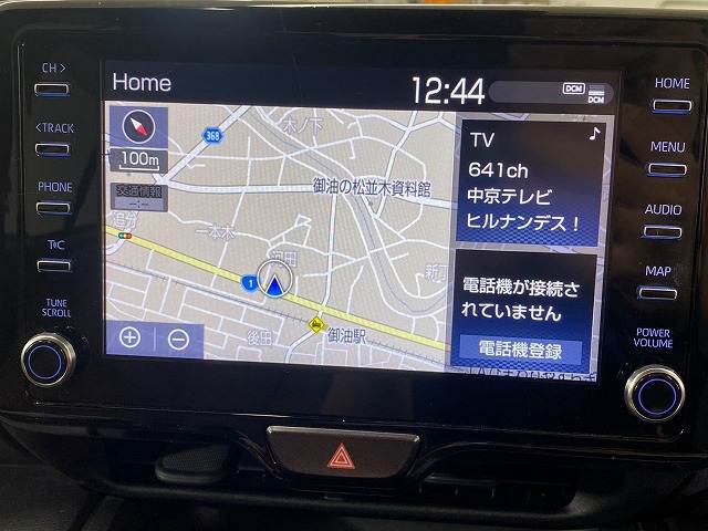 ヤリスクロスハイブリッドZ アドベンチャー ハンズフリーパワーバックドア/純正8インチディスプレイオーディオ/パノラミックビューモニター/アクセサリーコンセント/ブラインドスポットモニター/ヘッドアップディスプレイ/シートヒーター/パワーシート 内装他