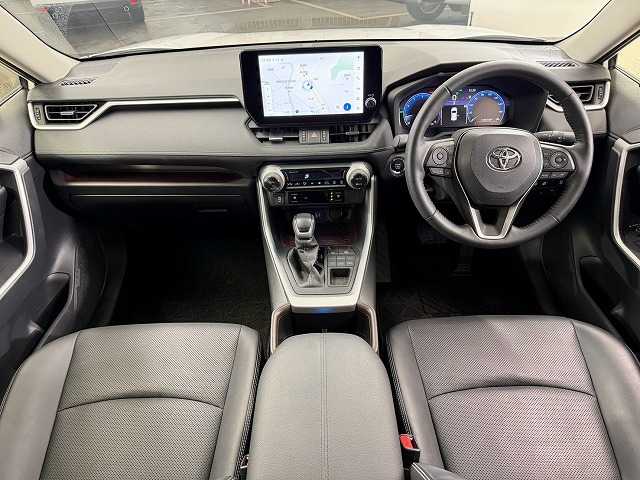 RAV4G 純正10.5型ディスプレイオーディオ/全周囲カメラ/電動リヤゲート/レーダークルーズコントロール/デジタルインナーミラー/ブラインドスポットモニター/シートヒーター/シートクーラー/ETC/合皮シート 内装他