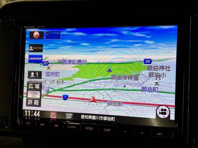 ジムニーシエラＪＣ　ワンオーナー／純正８型ナビ／バックカメラ／オプショングリル／シートヒーター／ドライブレコーダー／クルーズコントロール／デュアルセンサーブレーキサポート／車線逸脱警報機能／スマートキー／プッシュスタート 内装他