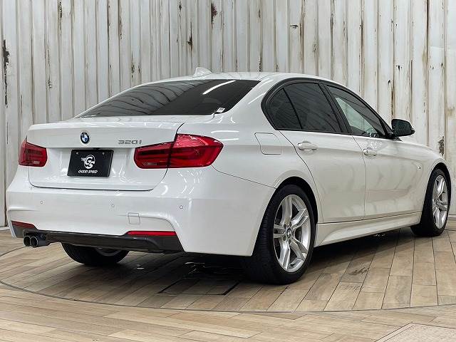 BMW 3Series Sedanの画像16