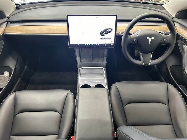 テスラ Model 3の画像2