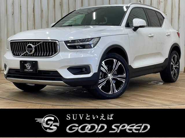 ボルボ XC40 B4 AWD Inscription