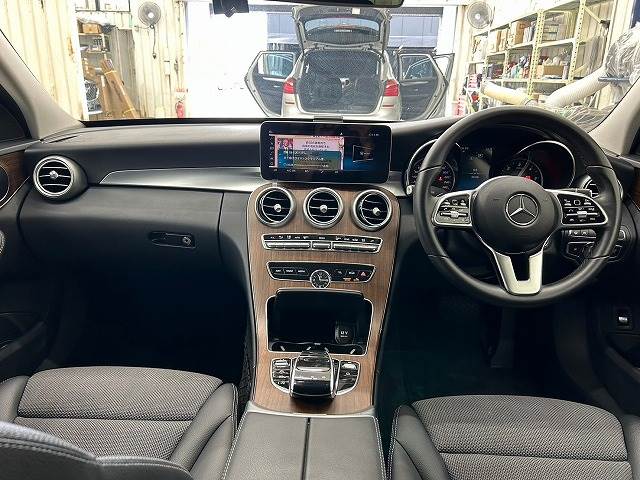 C-CLASS SedanC 220 d アバンギャルド 内装他