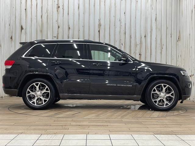 クライスラー JEEP GRAND CHEROKEEの画像14