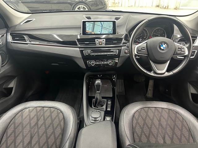 BMWX1xDrive18d xLine 内装他