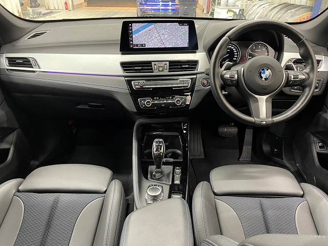 BMWX1xDrive18d M Sport 内装他