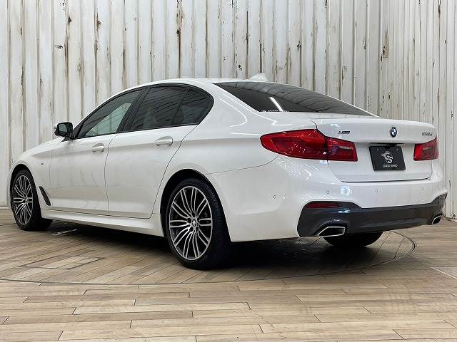 BMW 5Series Sedanの画像16