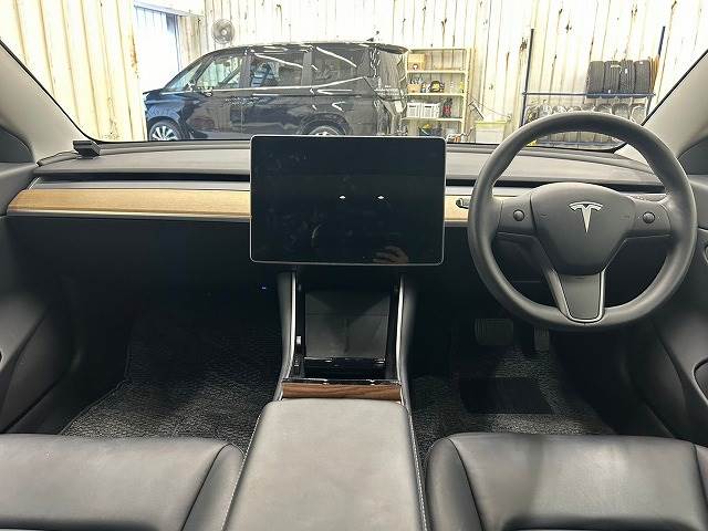 テスラ Model 3の画像2