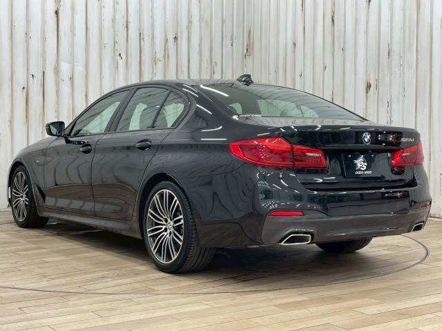 BMW 5Series Sedanの画像17