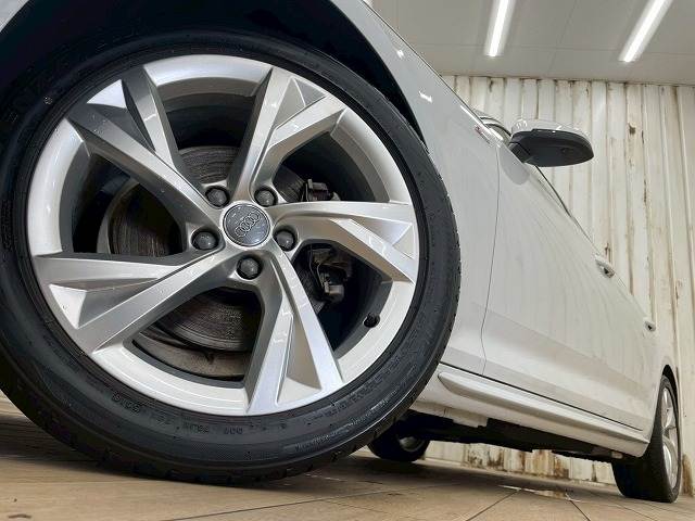 アウディ A4の画像19