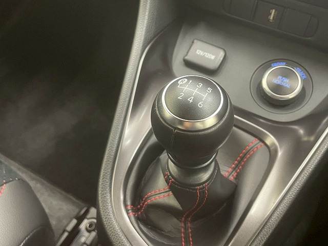 GRヤリスRZ “High performance First Edition 内装他