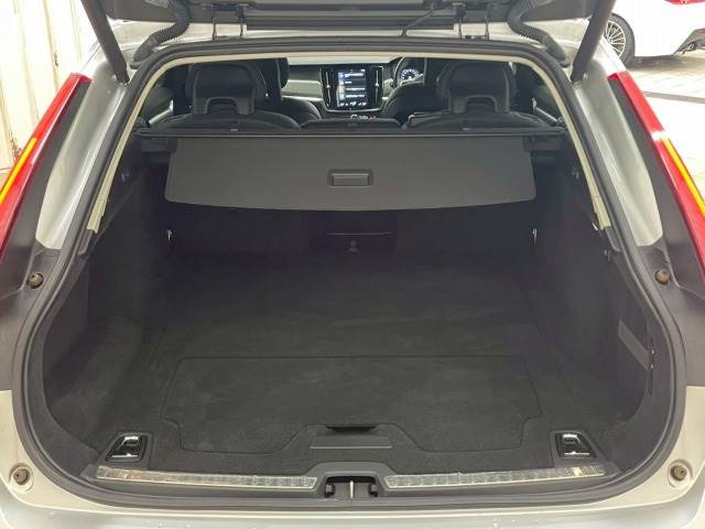 ボルボ V90の画像18