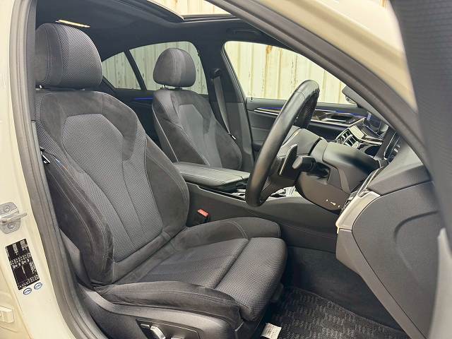 BMW 5Series Sedanの画像9