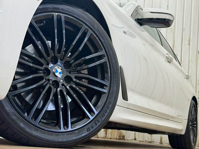 BMW 5Series Sedanの画像19
