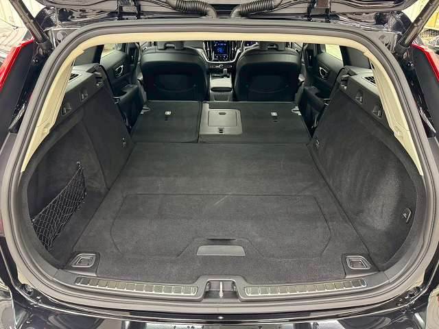 ボルボ V60の画像11