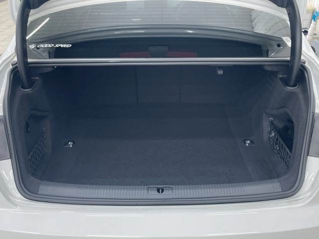 アウディ A4の画像11