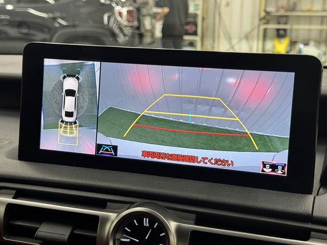 ISIS300h “F SPORT” 内装他