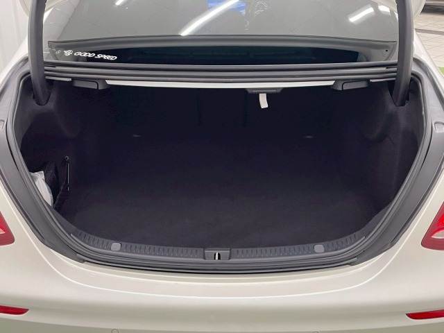 メルセデス・ベンツ E-CLASS Sedanの画像11