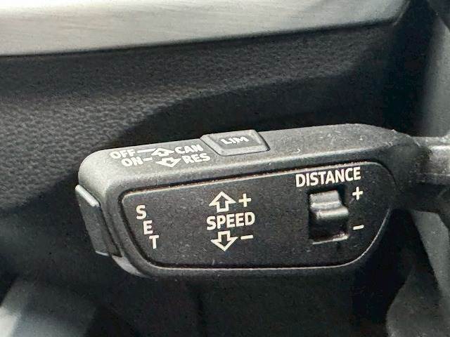 Q21.0 TFSI sport 内装他