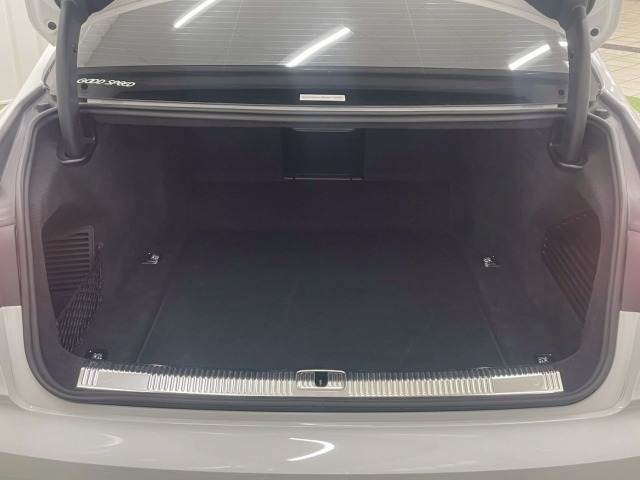 アウディ A8の画像11