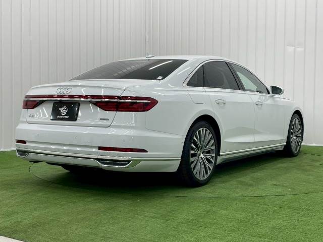 アウディ A8の画像16