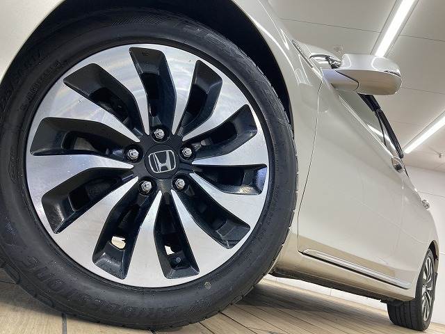 ホンダ アコードハイブリッドの画像19