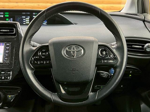 トヨタ プリウスの画像13