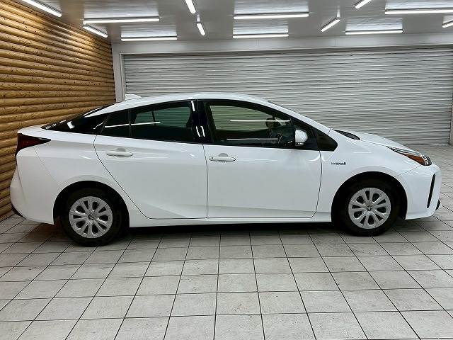 トヨタ プリウスの画像18