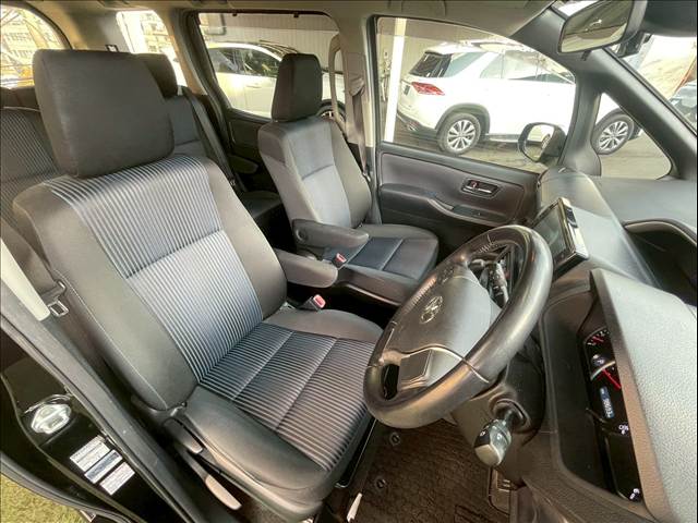 ヴォクシーZS煌 内装他