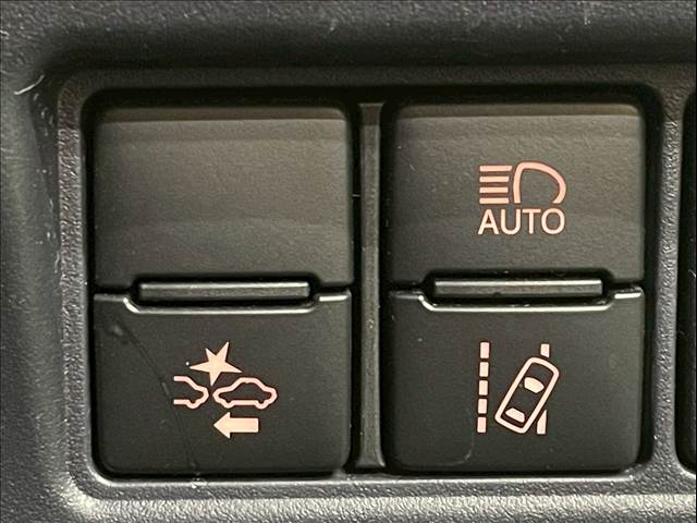 トヨタ ヴォクシーの画像9