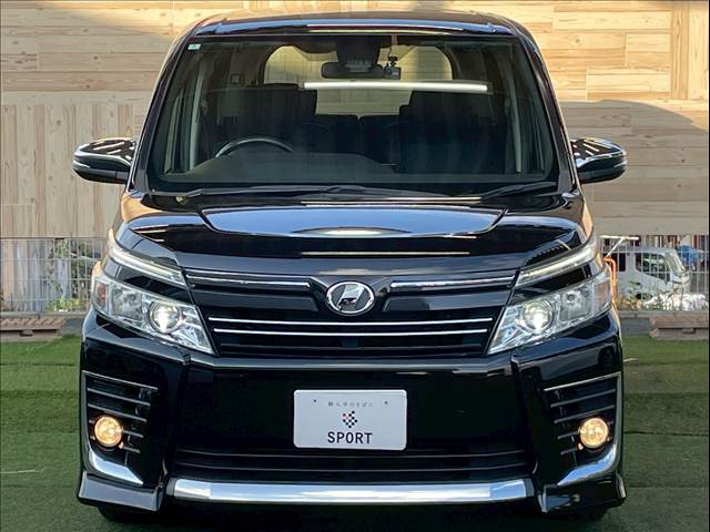 トヨタ ヴォクシーの画像13