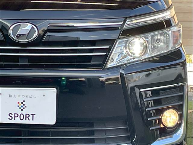 トヨタ ヴォクシーの画像20