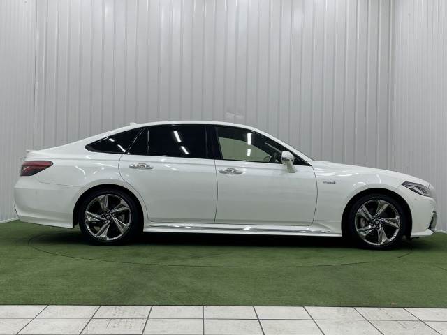 トヨタ クラウンハイブリッドの画像15