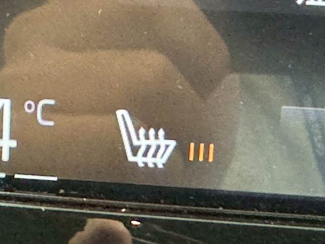 V60T5 Momentum 内装他