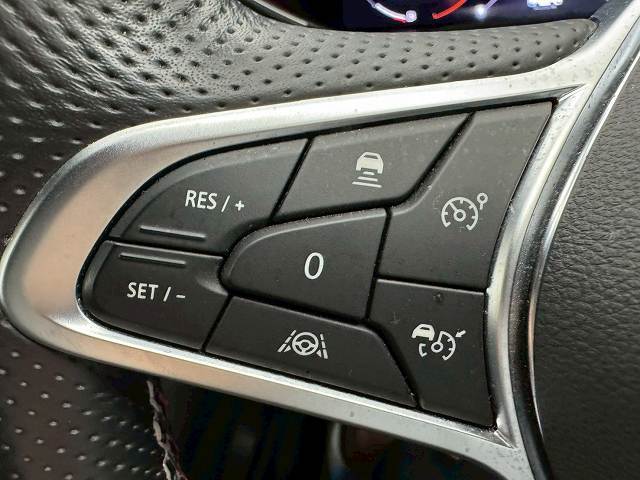 ARKANAR.S. LINE E-TECH HYBRID 内装他