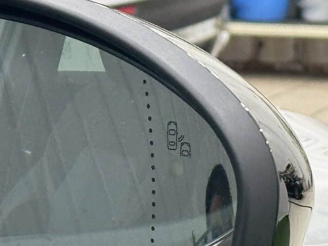 ARKANAR.S. LINE E-TECH HYBRID 内装他