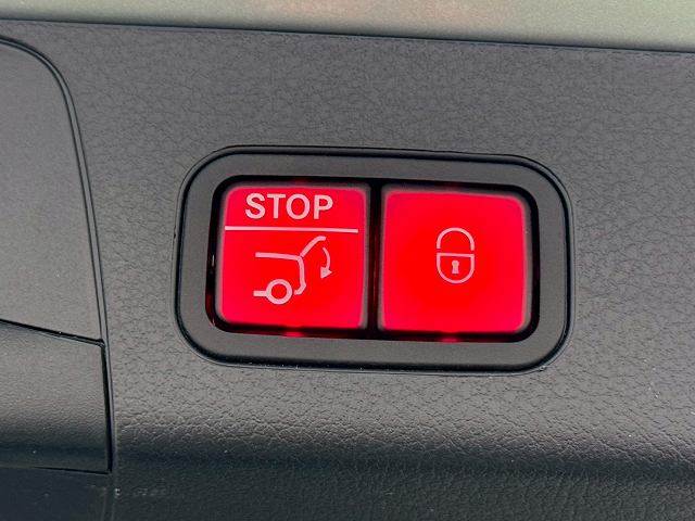 GLB-CLASSGLB 200d 4MATIC　AMGライン 内装他