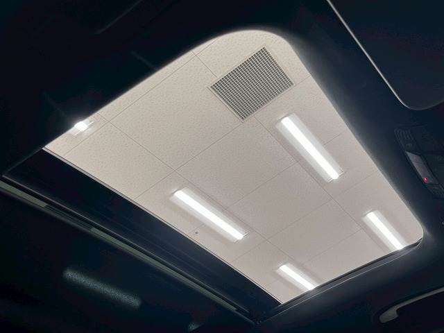 GLC-CLASSGLC 220 d 4MATIC AMGライン 内装他