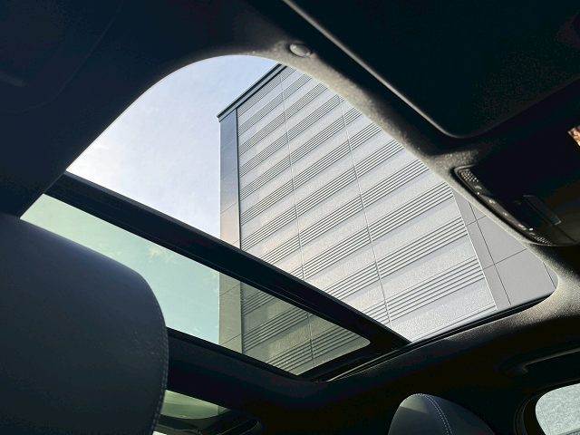 E-CLASS SedanE 220 d アバンギャルド AMGライン 内装他