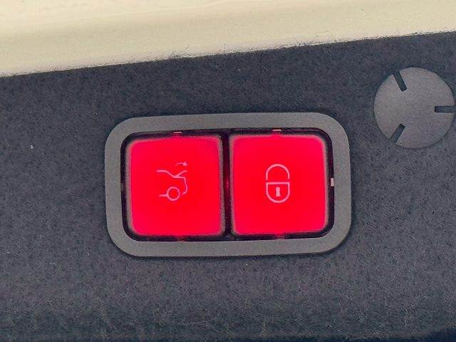 メルセデス・ベンツ C-CLASS Sedanの画像8