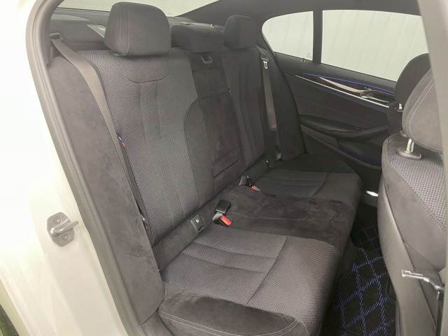 BMW 5Series Sedanの画像10