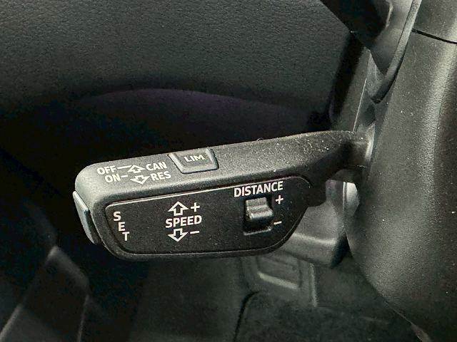 A645 TFSI quattro sport 内装他