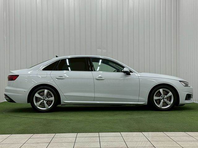 アウディ A4の画像14