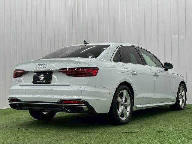 アウディ A4の画像16