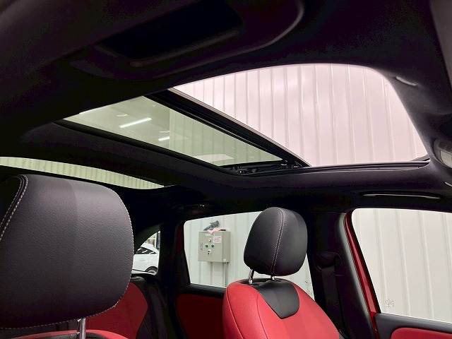 B-CLASSB200 d AMGライン 内装他