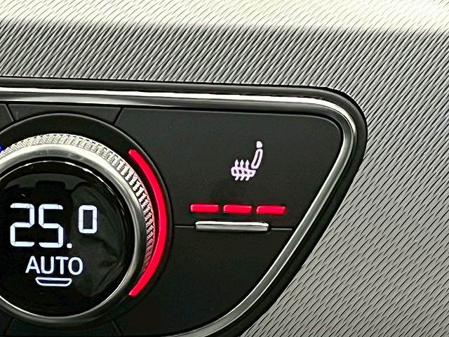 アウディ A4の画像5