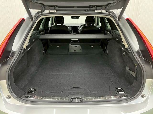 ボルボ V90の画像11