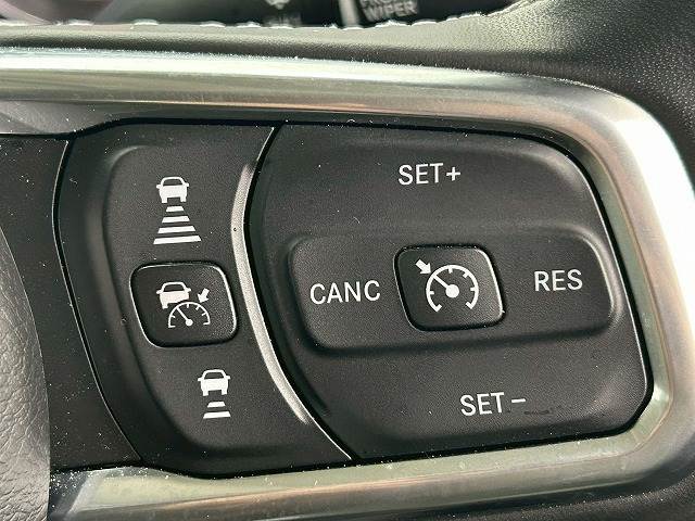 クライスラー&nbsp;JEEP GLADIATORの画像5