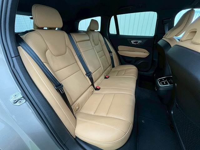 ボルボ V60の画像10