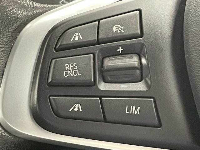 X1xDrive18d xLine Edition Joy+ 内装他